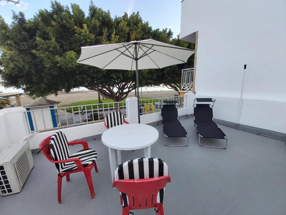 Beachfront House Màlaga Exteriér fotografie